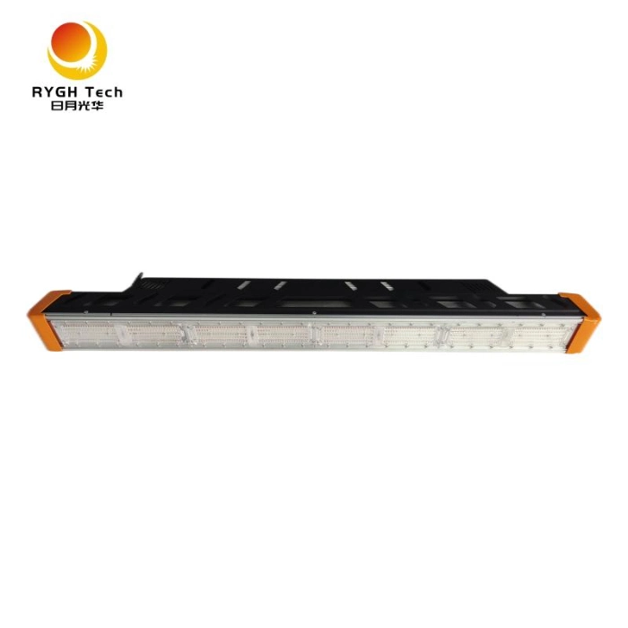 Rygh 2.8-3.7umol/J IP65 Greenhouse LED Grow Light 660W